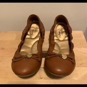 Dexflex comfort Women’s size 8 brown ballet flats